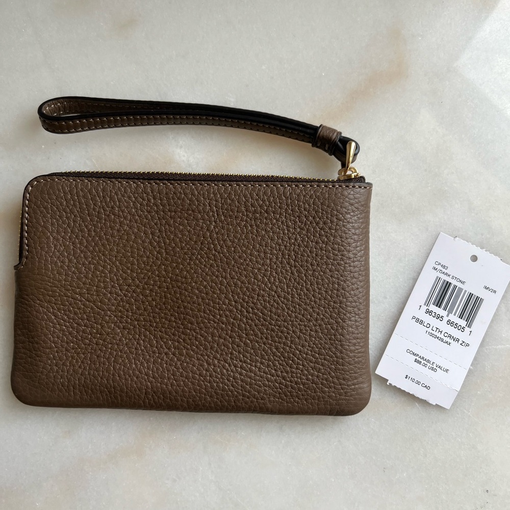 NWT coach wristlet - Picture 3 of 5
